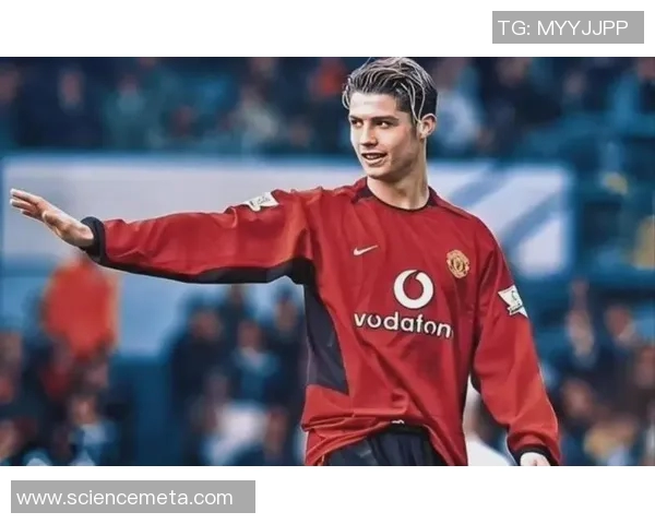 足球偶像的崛起与传奇人生探索：从青涩少年到全球巨星的心路历程