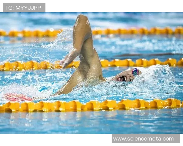 自由泳呼吸技巧详解:优化呼吸节奏与动作配合提升游泳表现 自由泳呼吸技巧详解:优化呼吸节奏与动作配合提升游泳表现